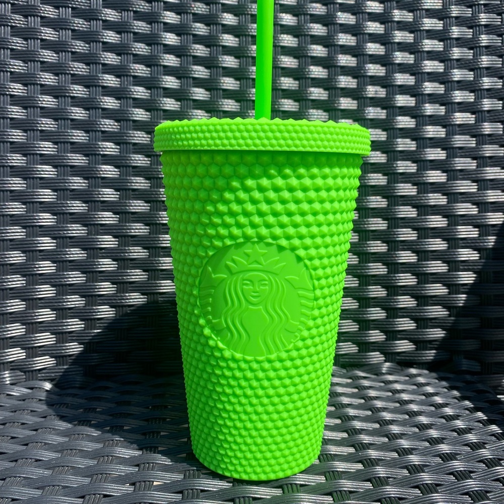 💚Limited Edition Starbucks Cup - Grande 16 oz studded Halloween 🎃